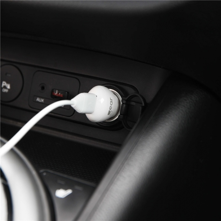 Gear Laddare 12-24V 1xUSB 1A Vit MicroUSB Kabel Rund 1m