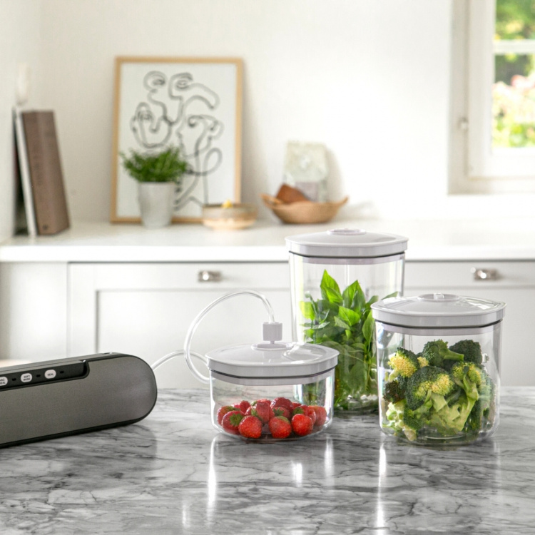 Champion Vakuumbehållare Universal 3-pack (0,7L 1,4L 2L) Champion Vakuumbehållare Universal 3-pack (0,7L 1,4L 2L)