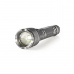 Nedis LED ficklampa | Batteridriven | 4.5 V DC | 10 W | 3x C/LR14 | Angivet ljusflöde: 500 lm | Belysningsräckvidd: 250 m | Strålvinkel: 9.5 ° Nedis LED ficklampa | Batteridriven | 4.5 V DC | 10 W | 3x C/LR14 | Angivet ljusflöde: 500 lm | Belysningsräckvidd: 250 m | Strålvinkel: 9.5 °