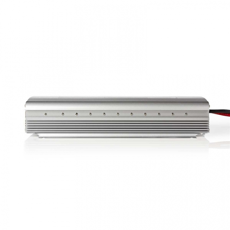 Nedis Växelriktare med modifierad sinusvåg | Inspänning: 24 V DC | Enhetens utgångsanslutning: Type F (CEE 7/3) | 230 V AC 50 Hz | 1700 W | Toppeffekt: 3000 W | Skruv terminal | Silver