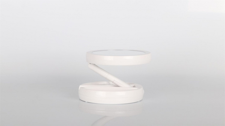 Cenocco Vikbar LED Spegel (CC-9050) Cenocco Vikbar LED Spegel (CC-9050)