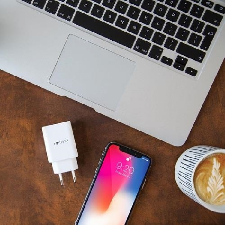 Väggladdare med display - USB+USB-C med QC 3.0 och PD 3.0, 20W Väggladdare med display - USB+USB-C med QC 3.0 och PD 3.0, 20W