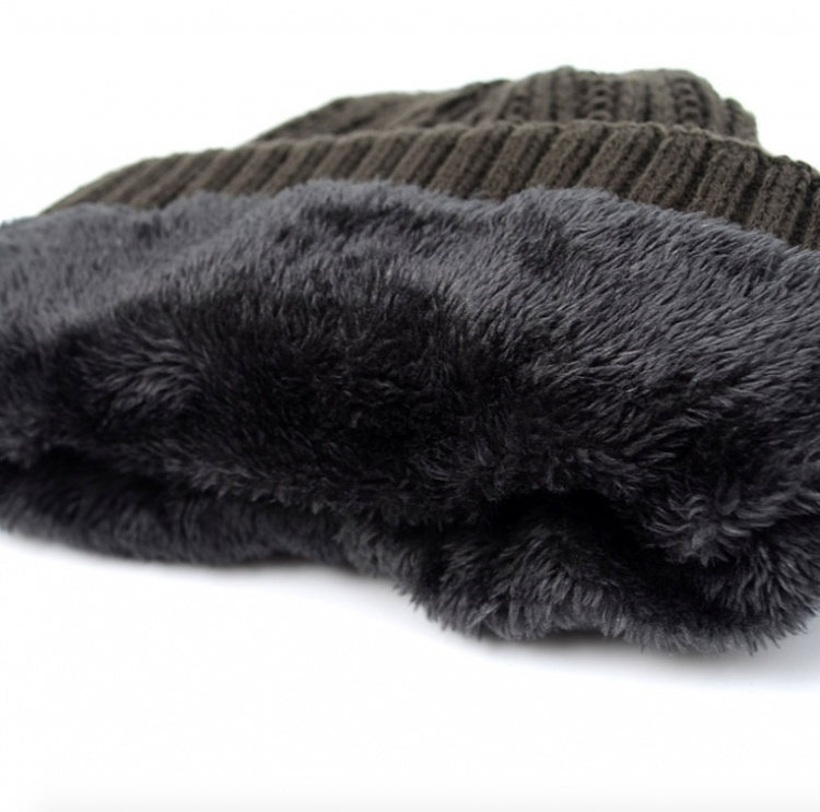 Mössa med fodring, Grå