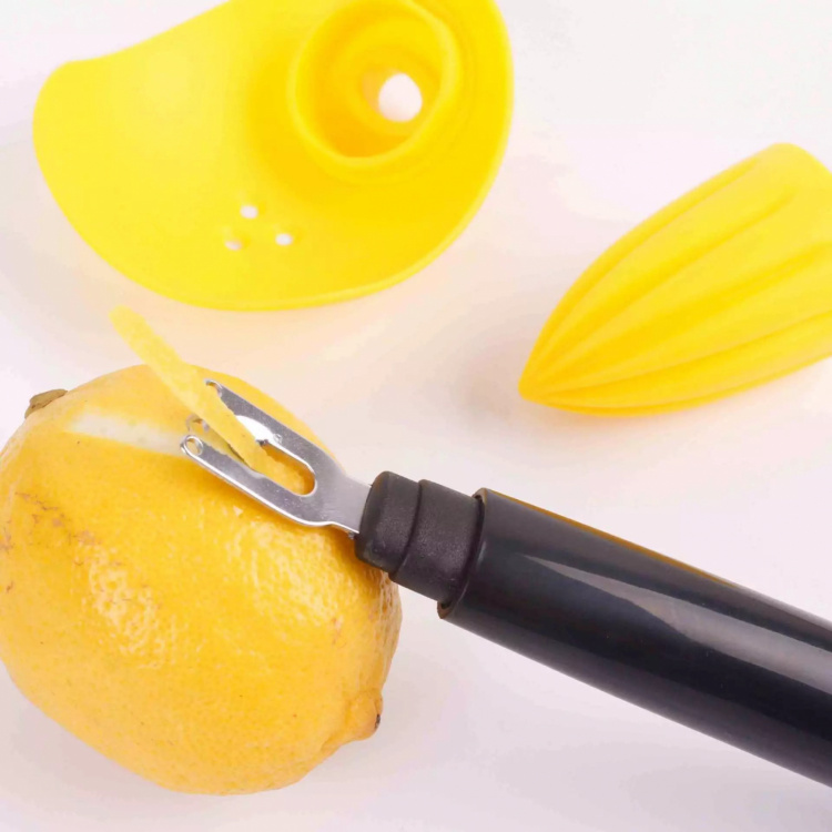 Citruspress med ciseleringsjärn