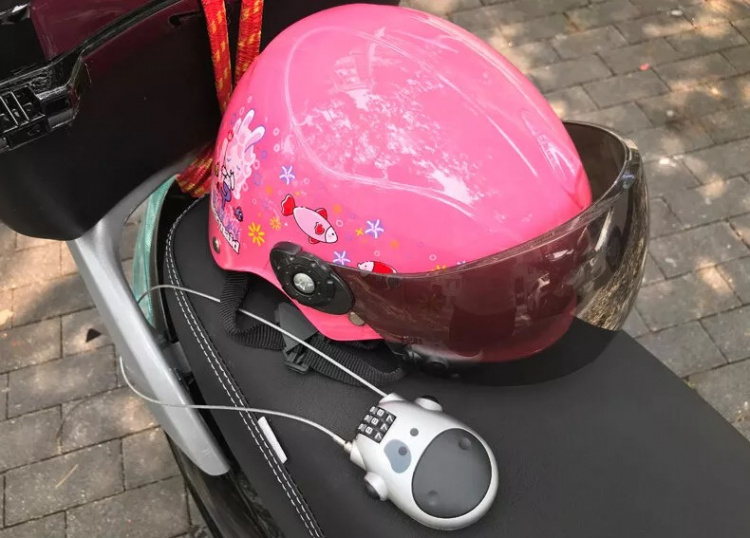 Multifunktionellt lås, silver