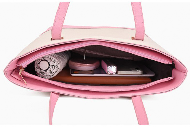 Handväskor, Beige Rosa med Guld-detaljer Handväskor, Beige Rosa med Guld-detaljer