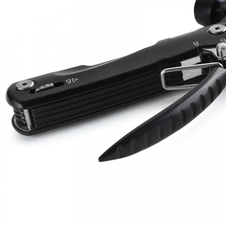 Multiverktyg med nödhammare