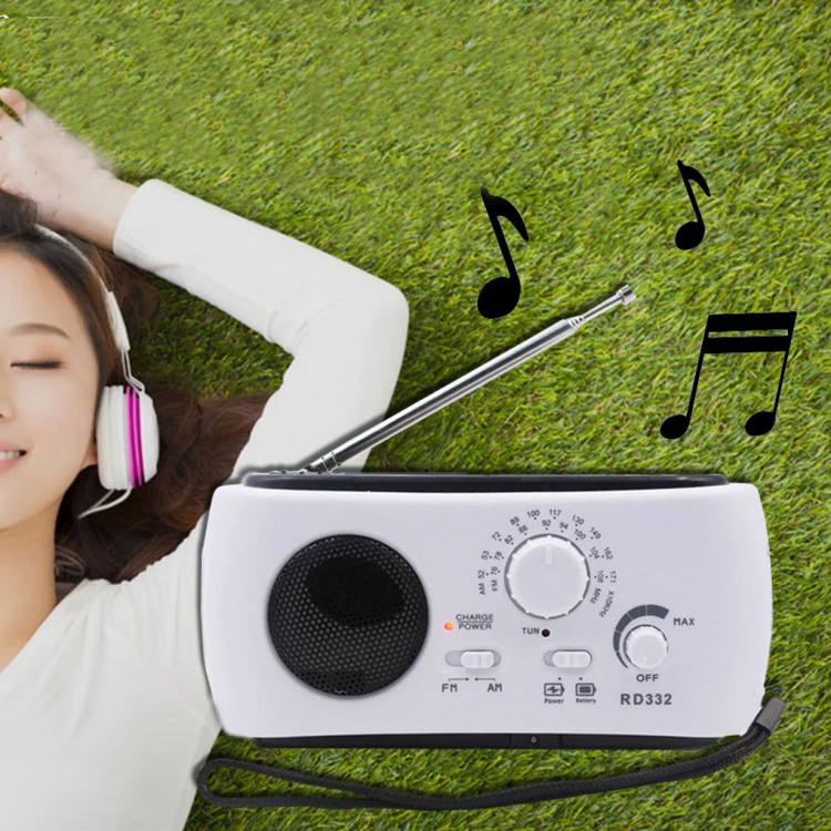 Vevradio / Nödradio med LED-lampa - FM-radio, USB, Solcell, Dynamo, Vit