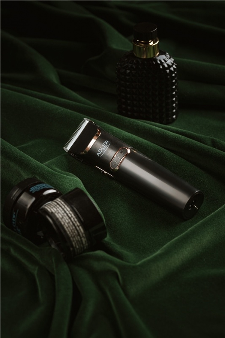 Adler AD 2832 Hårtrimmer med LCD display Adler AD 2832 Hårtrimmer med LCD display