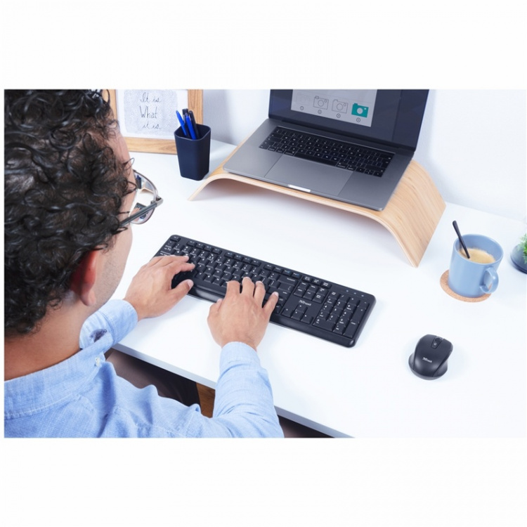 Trust Ody Trådlöst tangentbord och m