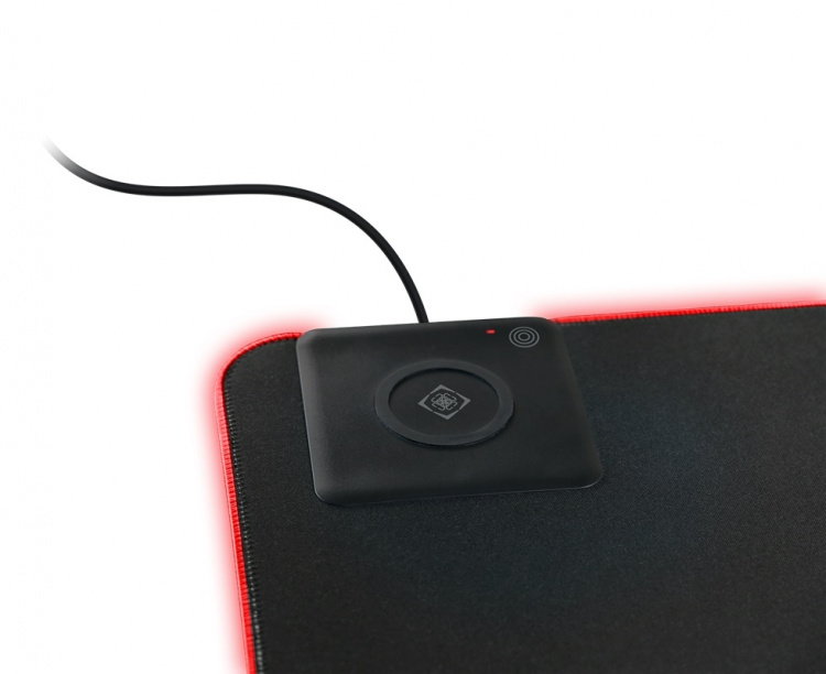 DELTACO GAMING DMP320 RGB mousepad, fast wireless charging,900x400x4mm DELTACO GAMING DMP320 RGB mousepad, fast wireless charging,900x400x4mm
