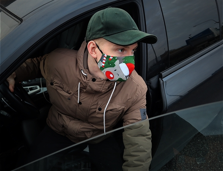 Munskydd med julmotiv (Merry X-mas) Munskydd med julmotiv (Merry X-mas)