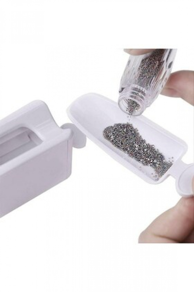 Manikyrverktygskit, återvinningsbrickssystem