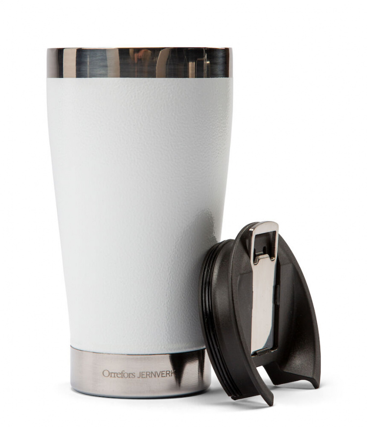 Orrefors Jernverk Vakuumisolerad mugg med flasköppnare, Vit Orrefors Jernverk Vakuumisolerad mugg med flasköppnare, Vit