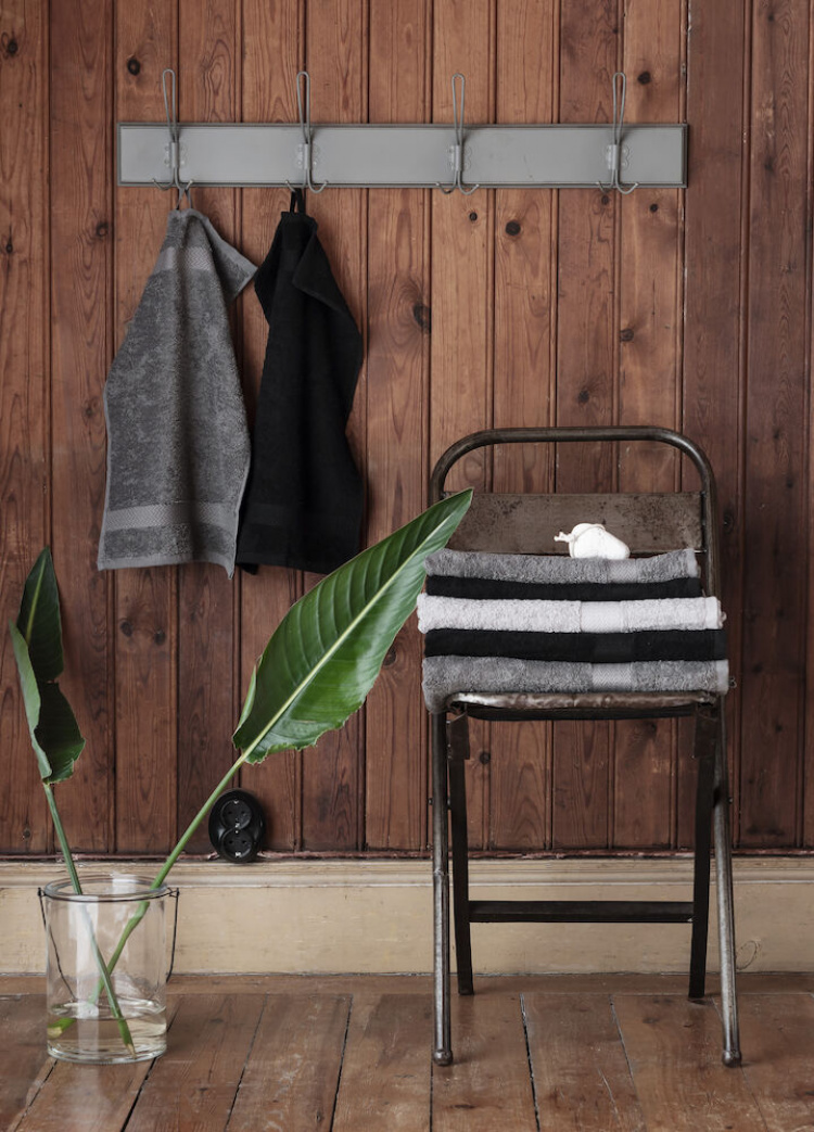 Queen Anne Frotté 420g, 30x50 cm, Svart