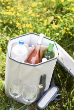 Outfit Kylväska 20L med praktisk sits Outfit Kylväska 20L med praktisk sits