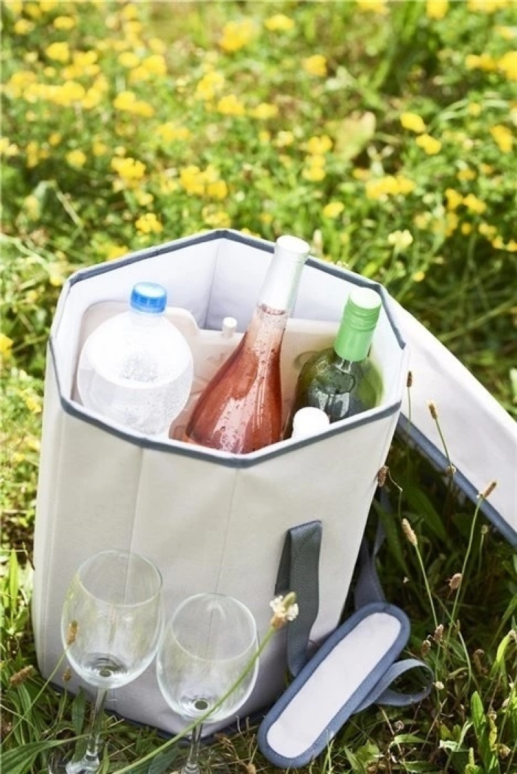 Outfit Kylväska 20L med praktisk sits Outfit Kylväska 20L med praktisk sits