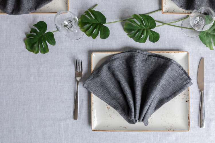 Kosta Linnewäfveri Eliza 6-pack servetter, Mörkgrå Kosta Linnewäfveri Eliza 6-pack servetter, Mörkgrå