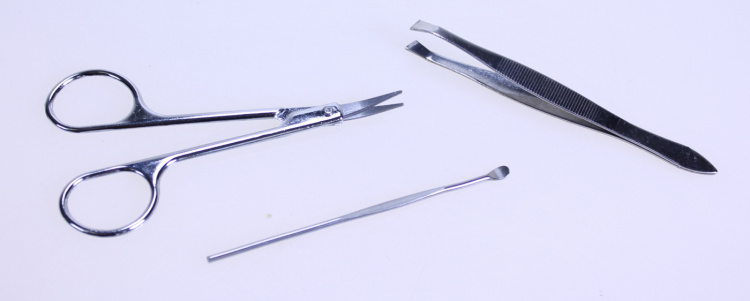 Wellys Manikyrset 18 delar, Lila