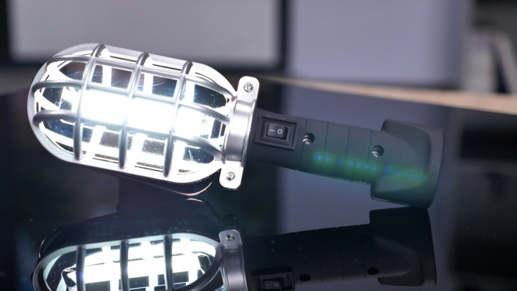 Genius Ideas GI-084440 Ultraljus LED-ficklampa