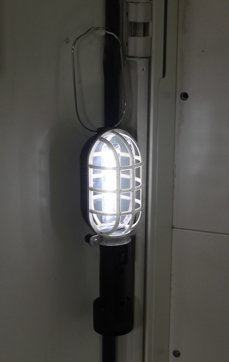 Genius Ideas GI-084440 Ultraljus LED-ficklampa