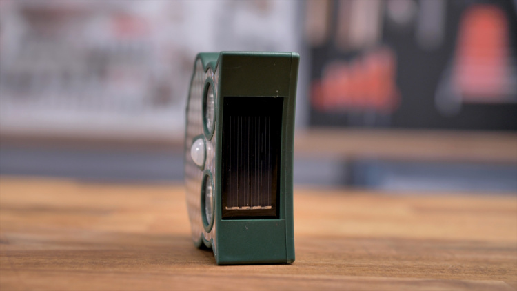 Solcellsdriven Avskräckare mot Mullvad & Sork – Skydda din trädgård utan gift! Solcellsdriven Avskräckare mot Mullvad & Sork – Skydda din trädgård utan gift!