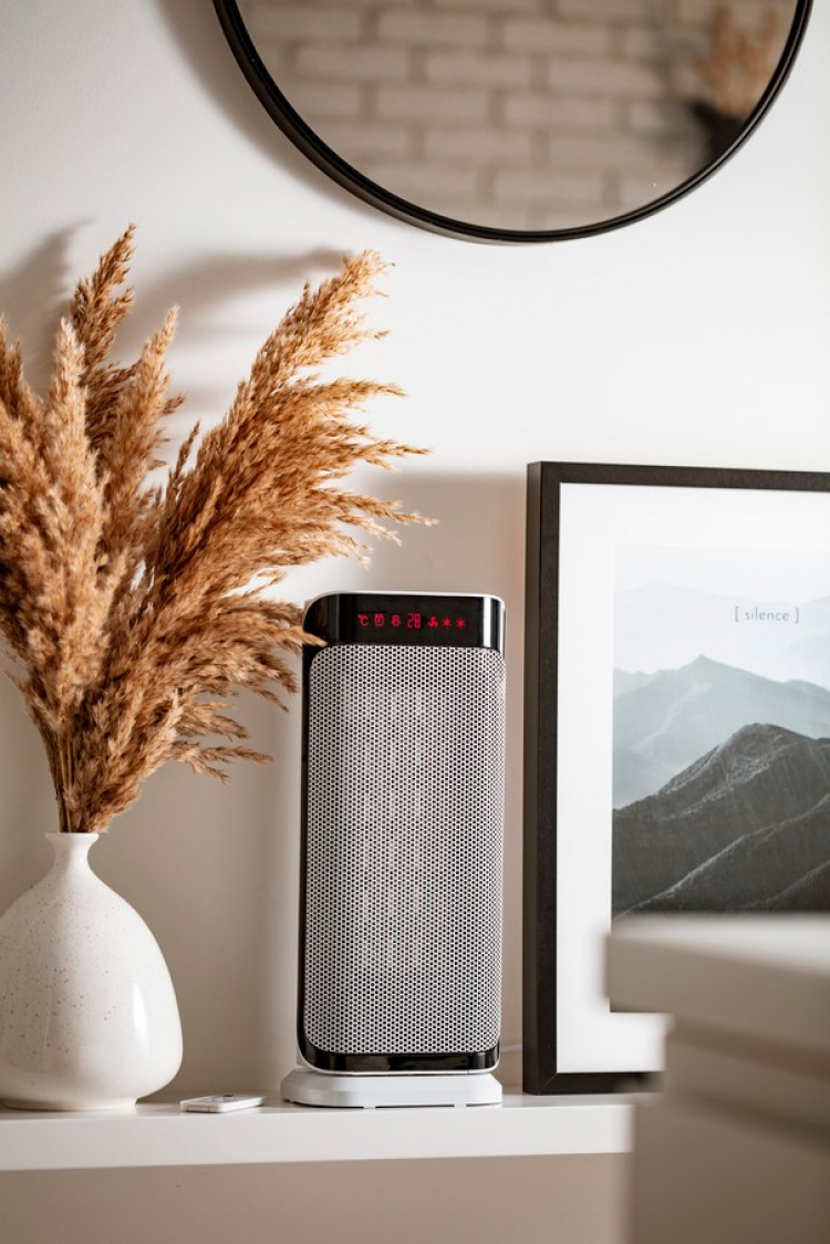 Adler AD 7723 Keramisk Värmeelement med LCD Skärm, 2000W