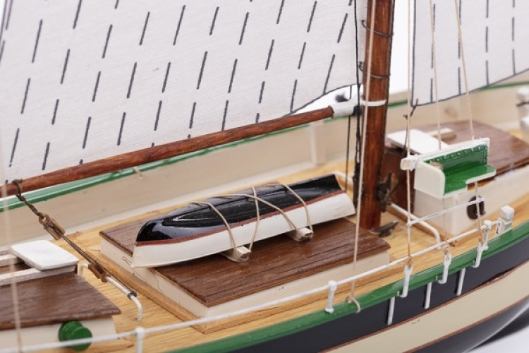 1:60 Dana - Plastic hull 1:60 Dana - Plastic hull