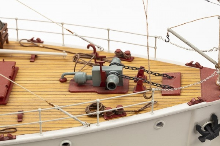 1:45 Calypso - plastic hull