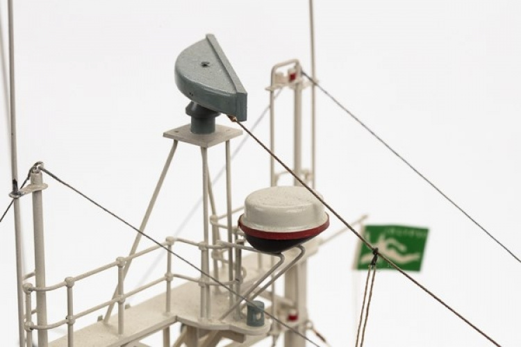 1:45 Calypso - plastic hull