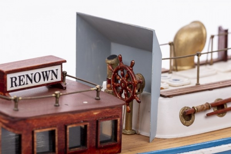 1:35 H.M.S. Renown-Plastic hull 1:35 H.M.S. Renown-Plastic hull