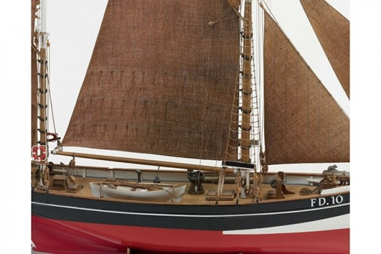 1:50 FD 10 Yawl -Wooden hull