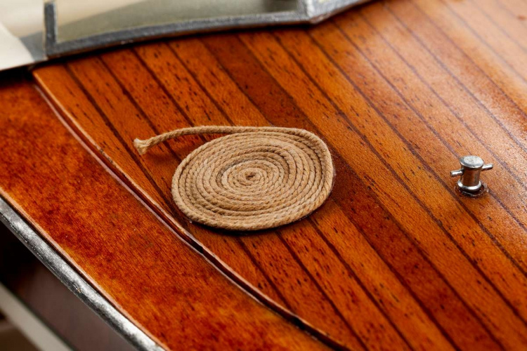 1:15 PHANTOM @ -Wooden hull 1:15 PHANTOM @ -Wooden hull