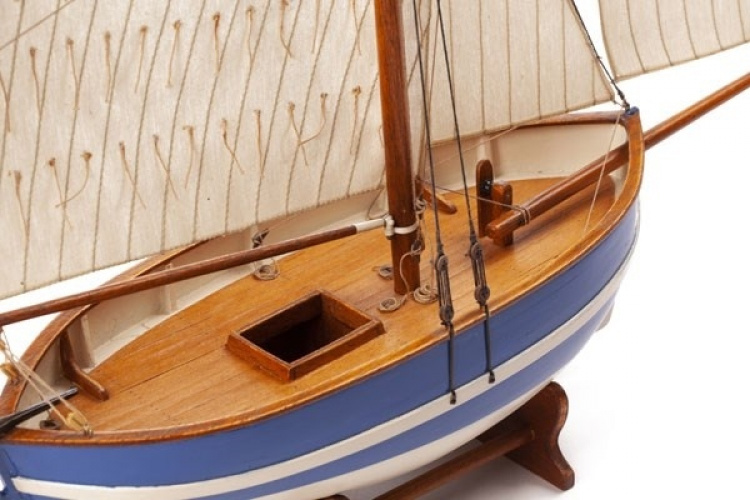 1:30 ESPERANCE - Wooden hull 1:30 ESPERANCE - Wooden hull