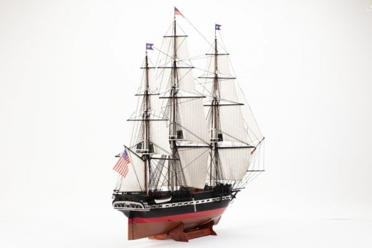 1:100 USS Constitution -Wooden hull 1:100 USS Constitution -Wooden hull