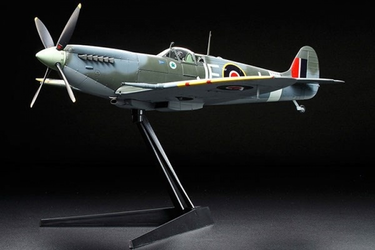 Tamiya 1/32 Spitfire Mk. IXc