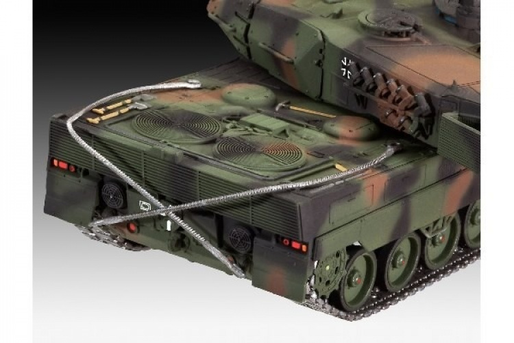 Revell Leopard 2A6/A6M