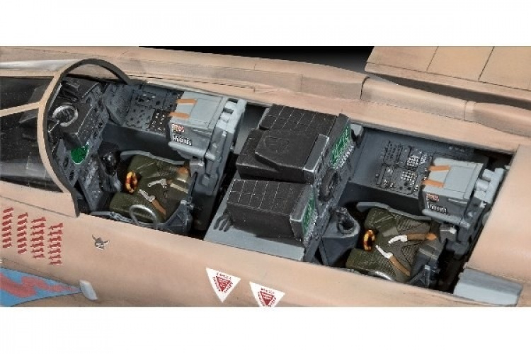 Revell Tornado GR,1 RAF \'Gulf War