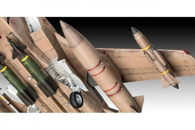 Revell Tornado GR,1 RAF \'Gulf War