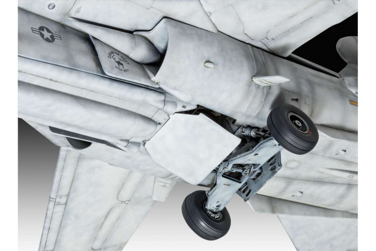 Revell 1:72 EF-111A Raven