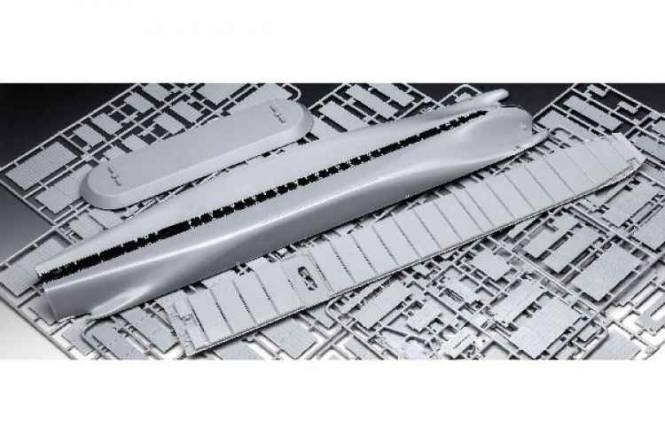 Revell Container Ship COLOMBO EXPRESS