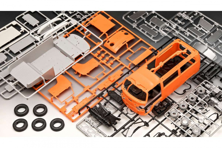 Revell 1:24 VW T2 Bus