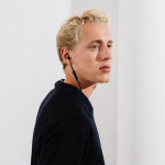JAYS Hörlur a-Five Trådlös In-Ear Svart/Guld JAYS Hörlur a-Five Trådlös In-Ear Svart/Guld