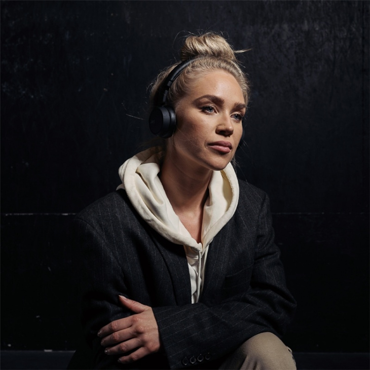 JAYS Hörlur x-Seven Trådlös On-Ear Svart