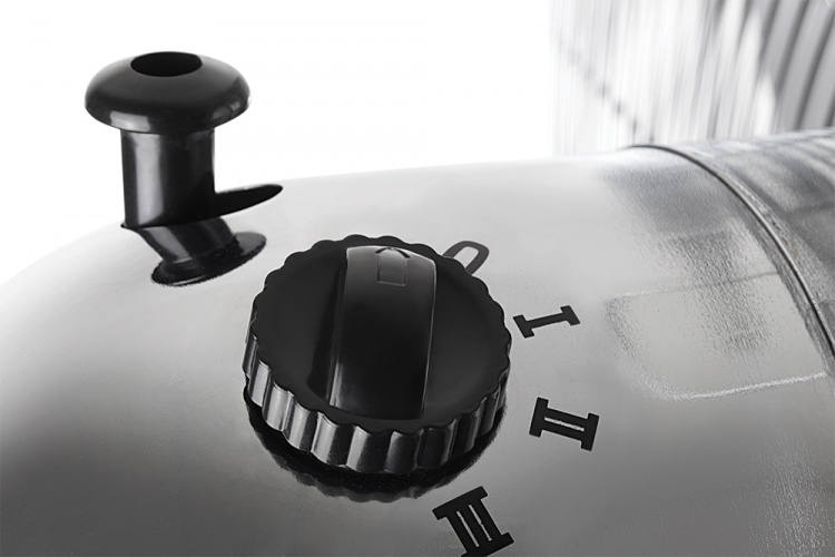 NORDIC HOME FT-564, Golvfläkt i metall, oscillerande, lutbar, 50 W, 40