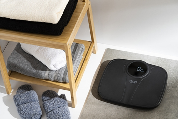 Adler Badrumsvåg, Svart