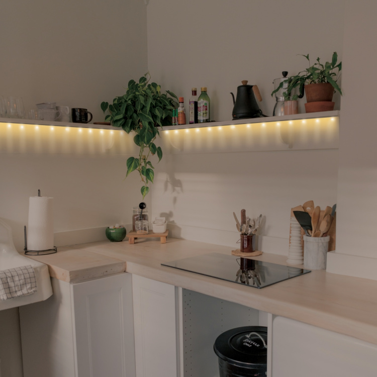 LogiLink RGB LED-strip med fjärr. 3 meter LogiLink RGB LED-strip med fjärr. 3 meter