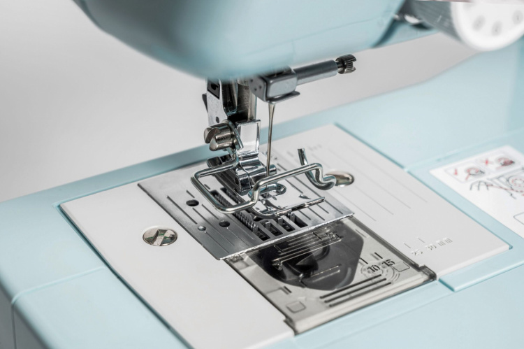 Brother LM14 Limited Edition Symaskin inkl. 10st Spolar och Fingerskydd, Mint