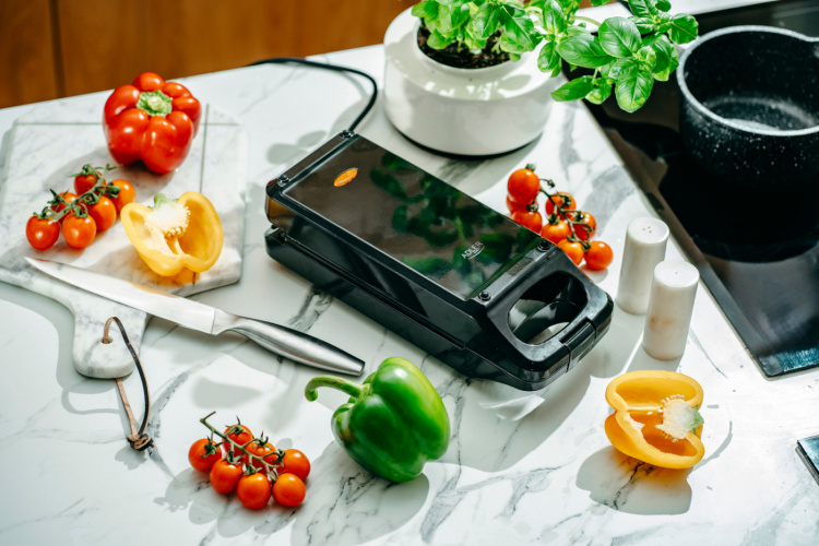 Adler AD 3066 Dubbelsidig bordsgrill Adler AD 3066 Dubbelsidig bordsgrill