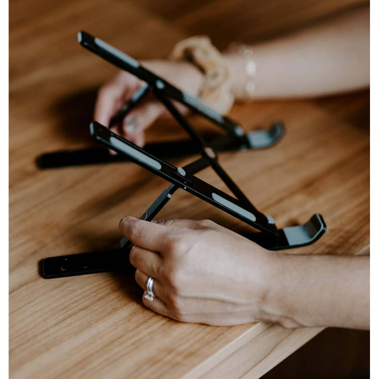 SWEDISH POSTURE Ergonomiskt Datorställ SWEDISH POSTURE Ergonomiskt Datorställ